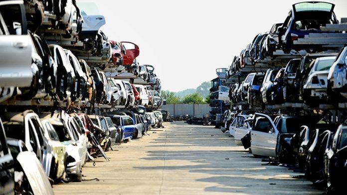 Why Should You Consider Selling Your Scrap Car to Wreckers?
