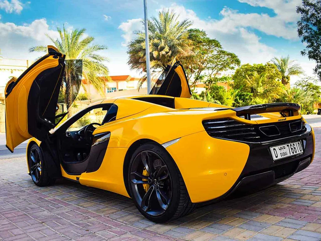 Luxury car rental Dubai 