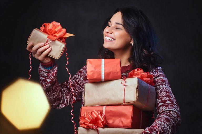 Top 7 Trendy Gifts for Her in 2024