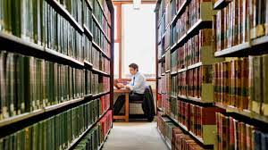 5 Reasons Why University is the Ideal Environment for Self-Discovery 5 Reasons Why University is the Ideal Environment for Self-Discovery