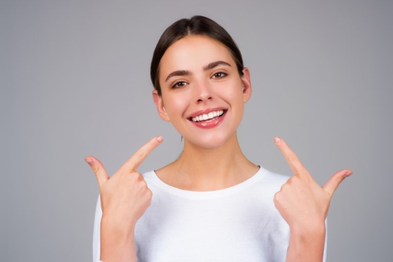 Teeth Whitening vs. Dental Bonding: Which Treatment Is Right for You?